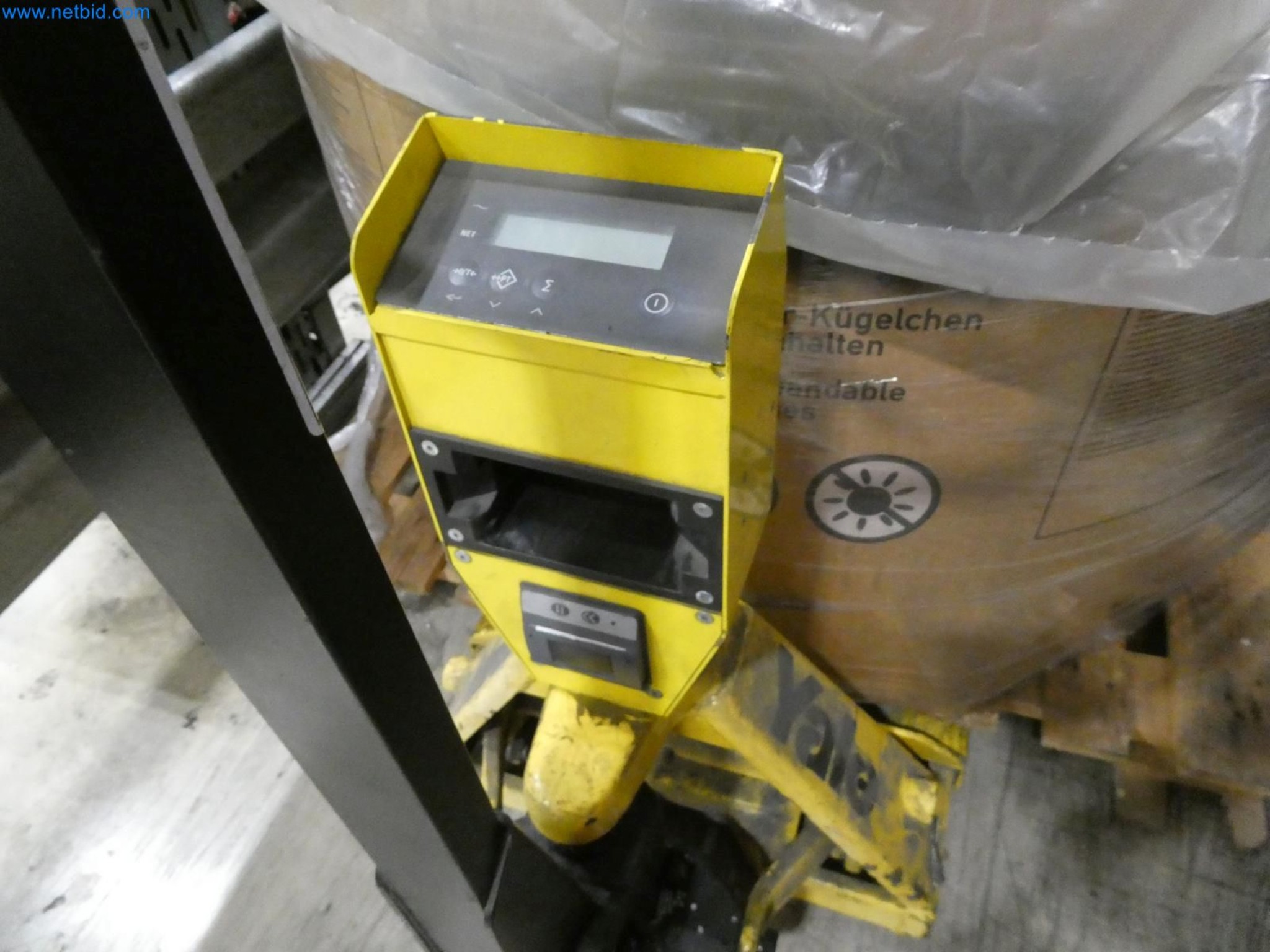 Engel Spritzgießmaschinen und Maschinen aus der Kunststoffindustrie-38