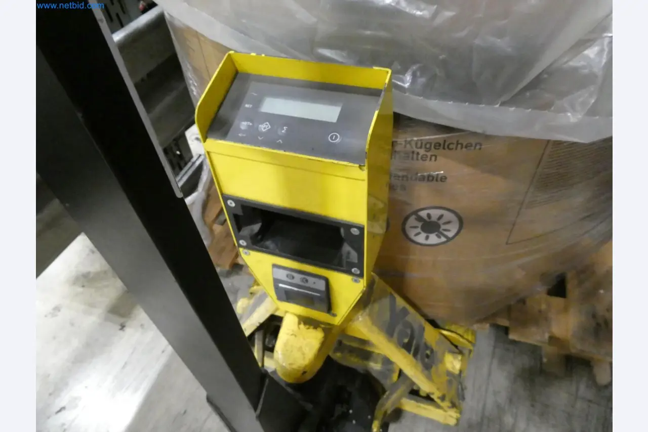 Engel Spritzgießmaschinen und Maschinen aus der Kunststoffindustrie-38