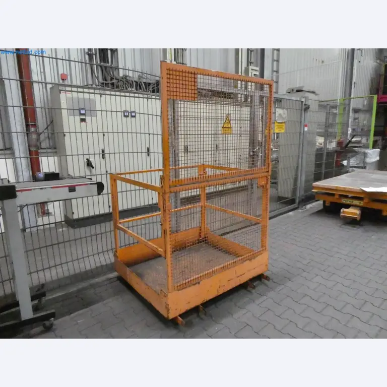 Engel Spritzgießmaschinen und Maschinen aus der Kunststoffindustrie-42