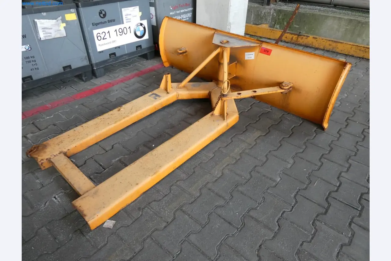 Engel Spritzgießmaschinen und Maschinen aus der Kunststoffindustrie-1