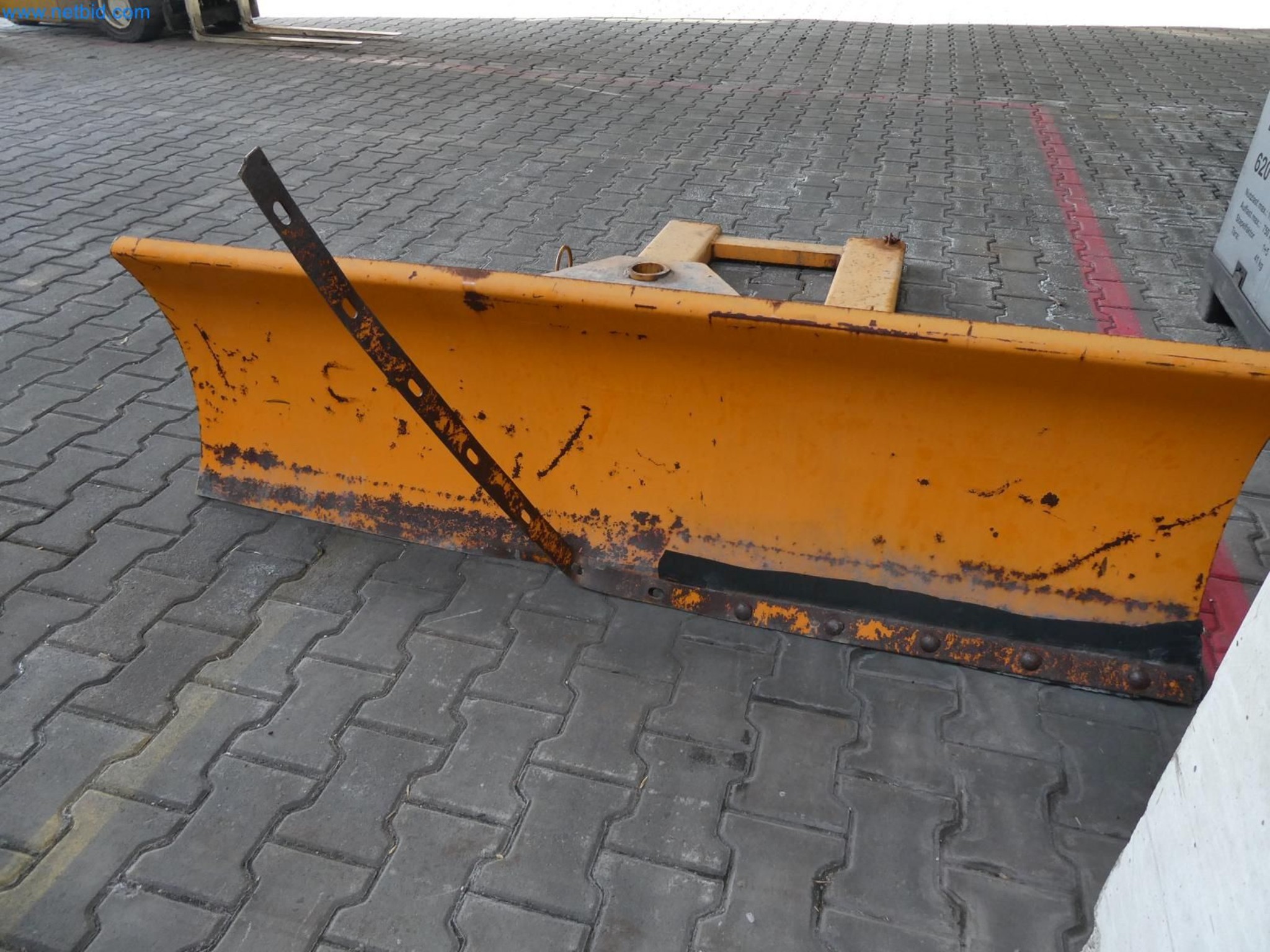 Engel Spritzgießmaschinen und Maschinen aus der Kunststoffindustrie-2