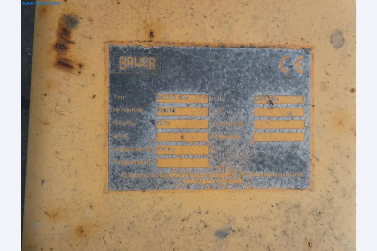 Engel Spritzgießmaschinen und Maschinen aus der Kunststoffindustrie-4