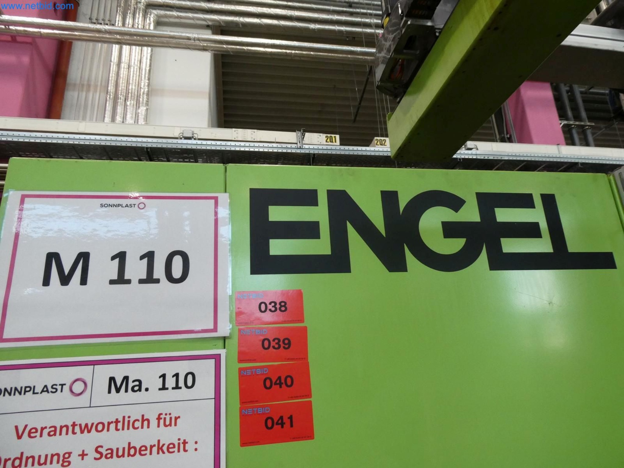 Engel Spritzgießmaschinen und Maschinen aus der Kunststoffindustrie-15