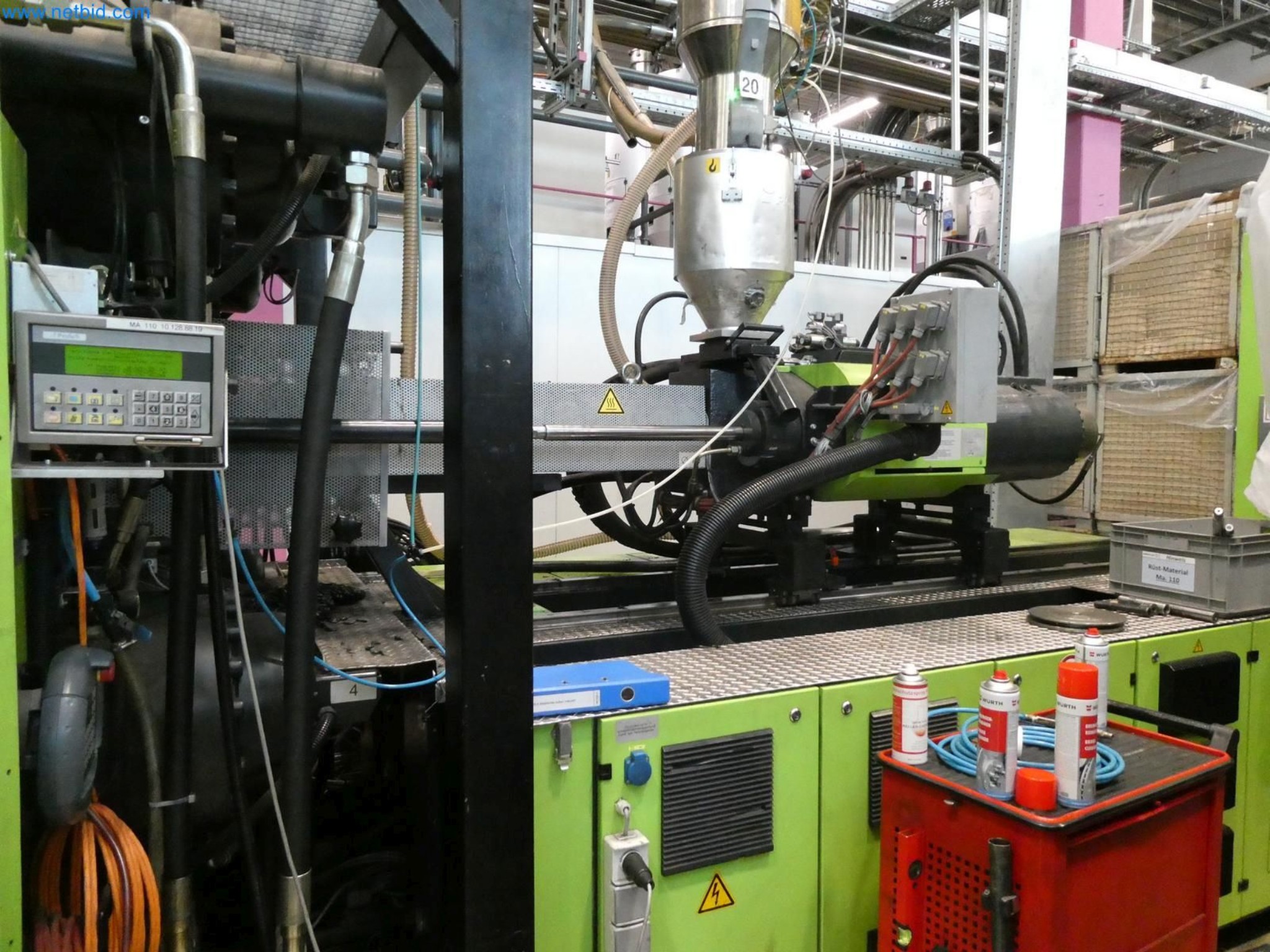 Engel Spritzgießmaschinen und Maschinen aus der Kunststoffindustrie-7