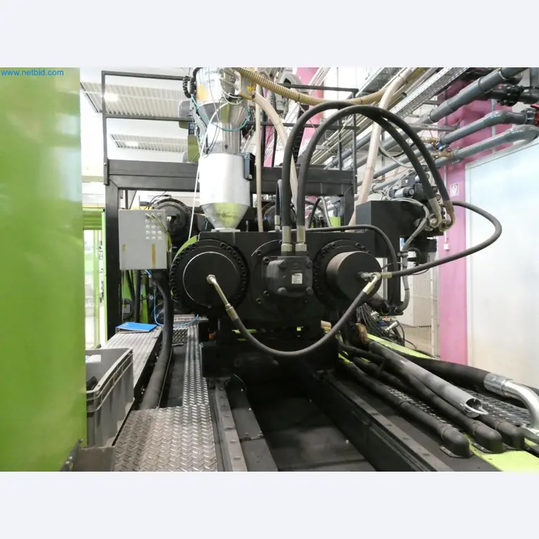 Engel Spritzgießmaschinen und Maschinen aus der Kunststoffindustrie-9