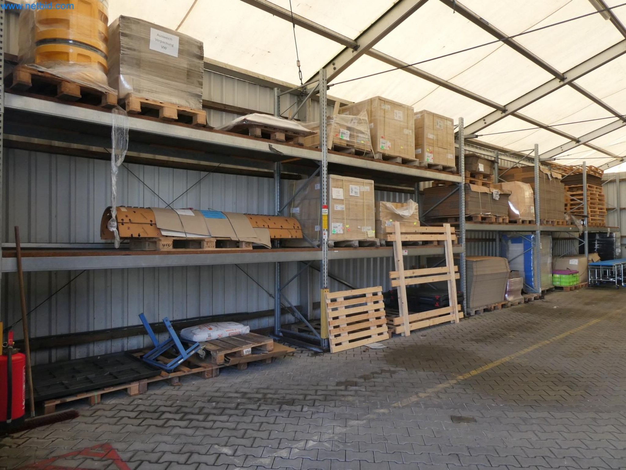 Engel Spritzgießmaschinen und Maschinen aus der Kunststoffindustrie-1