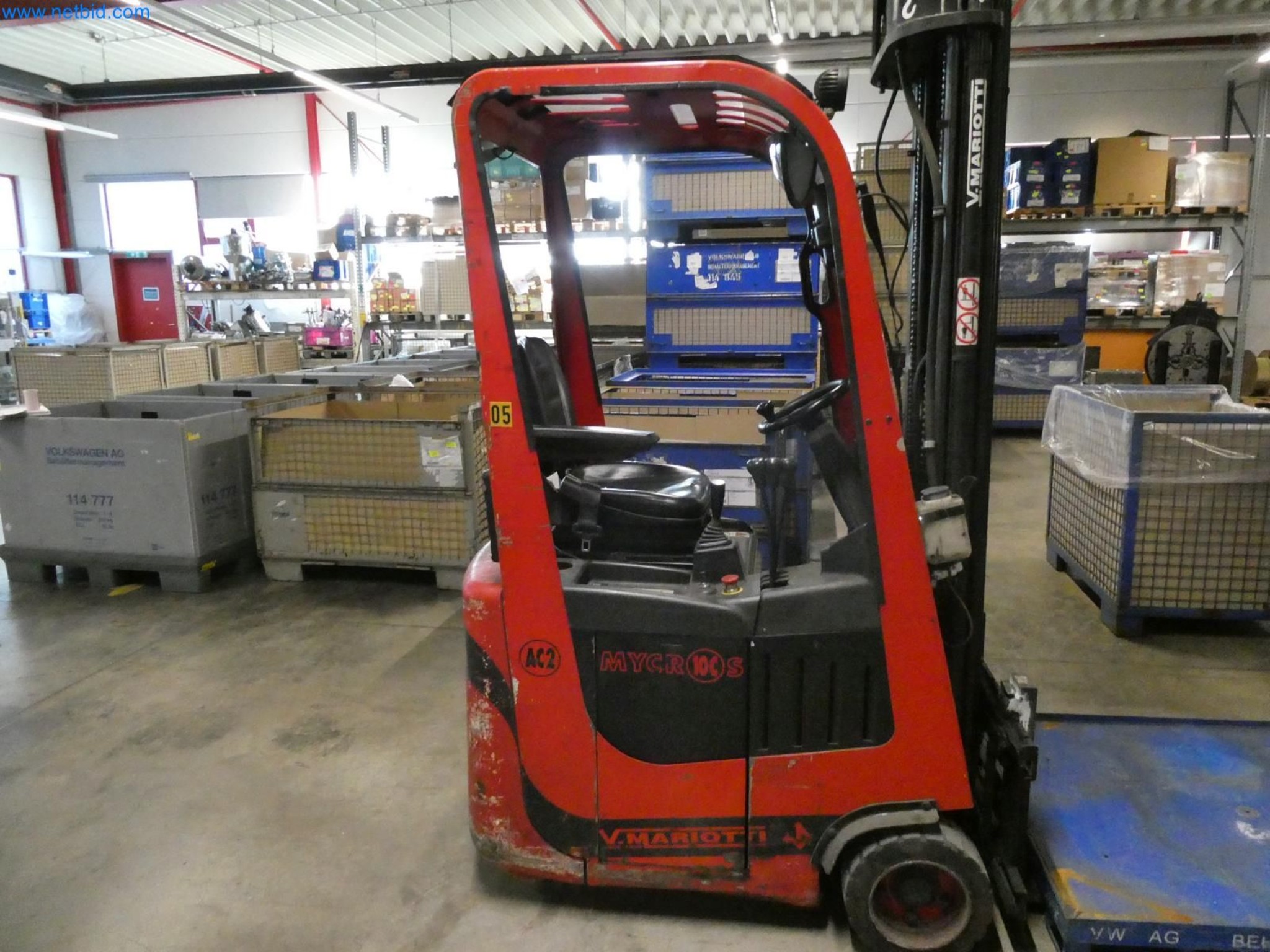 Engel Spritzgießmaschinen und Maschinen aus der Kunststoffindustrie-2