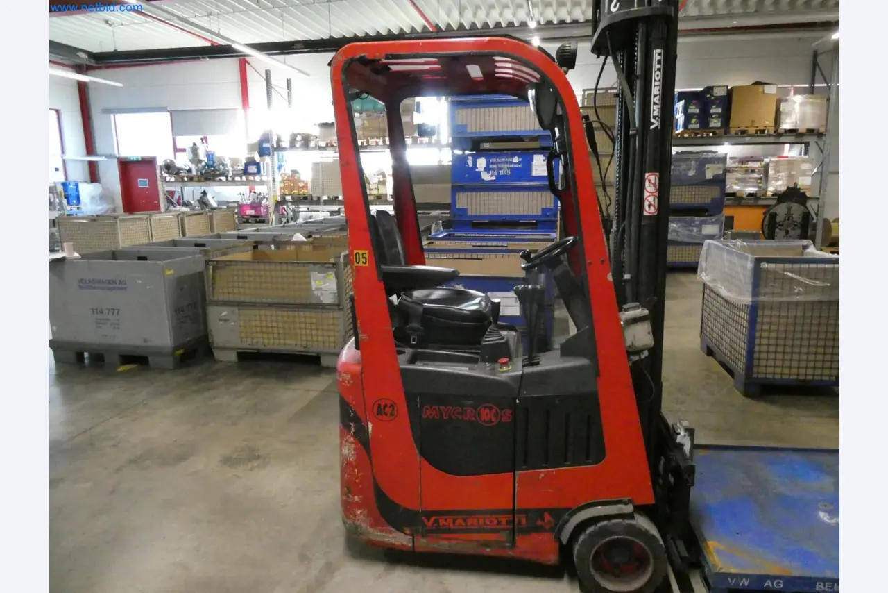 Engel Spritzgießmaschinen und Maschinen aus der Kunststoffindustrie-2