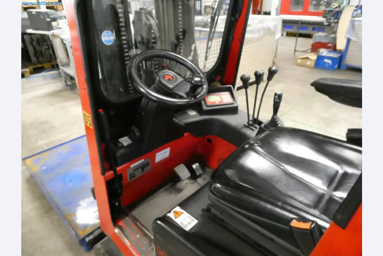 Engel Spritzgießmaschinen und Maschinen aus der Kunststoffindustrie-4