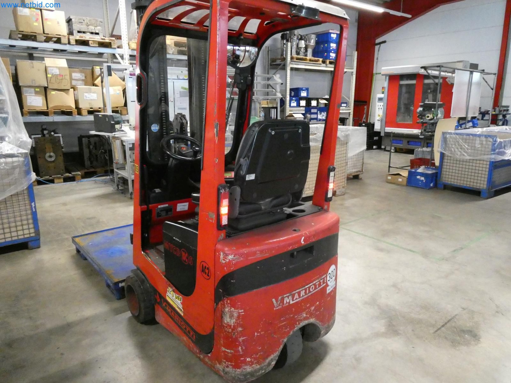 Engel Spritzgießmaschinen und Maschinen aus der Kunststoffindustrie-8