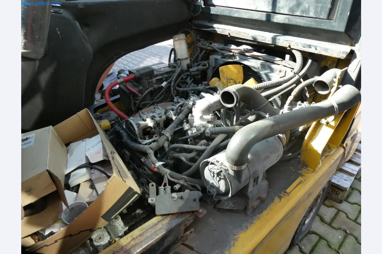 Engel Spritzgießmaschinen und Maschinen aus der Kunststoffindustrie-11