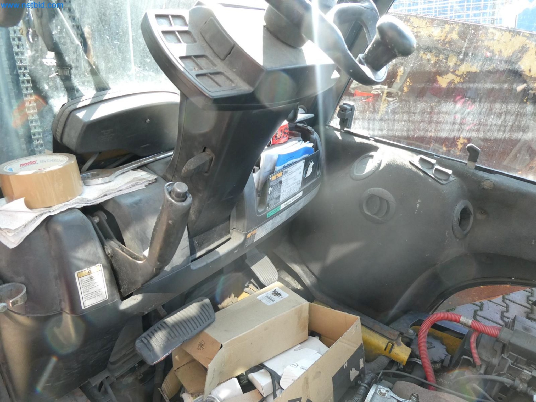 Engel Spritzgießmaschinen und Maschinen aus der Kunststoffindustrie-12