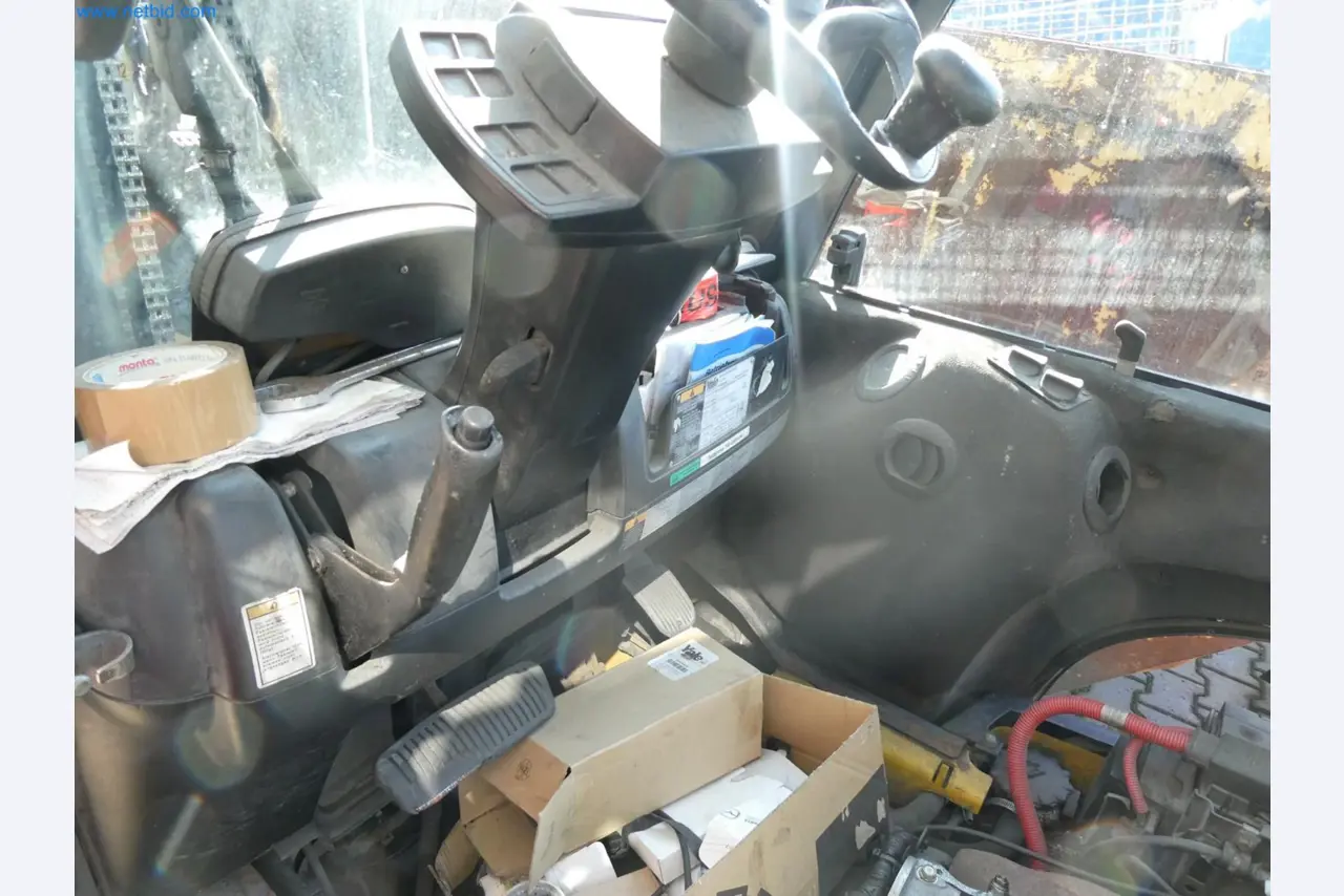 Engel Spritzgießmaschinen und Maschinen aus der Kunststoffindustrie-12