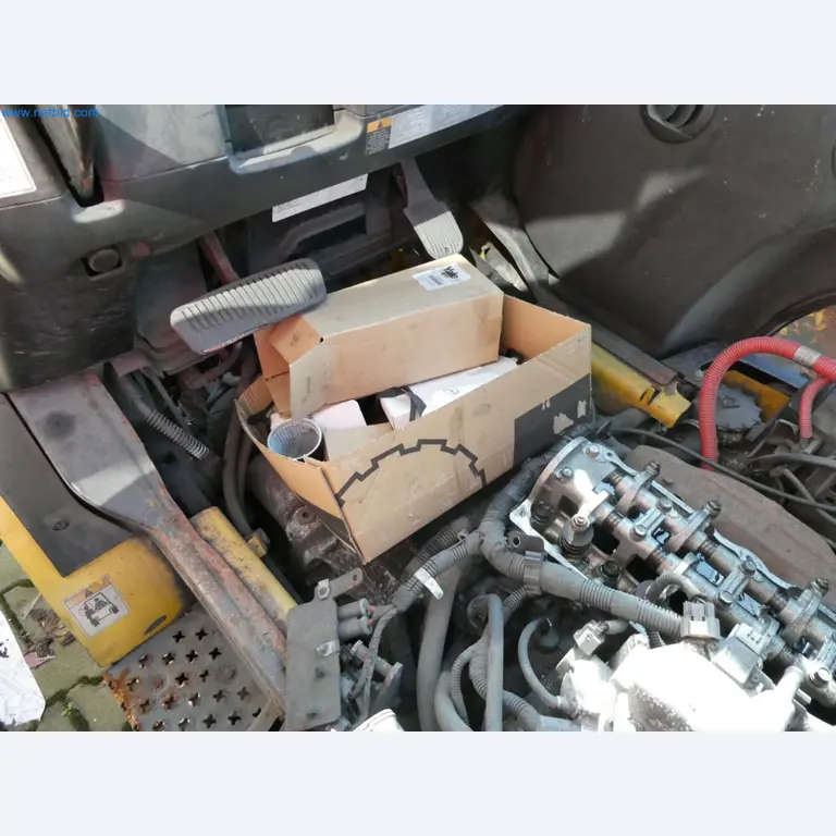 Engel Spritzgießmaschinen und Maschinen aus der Kunststoffindustrie-13