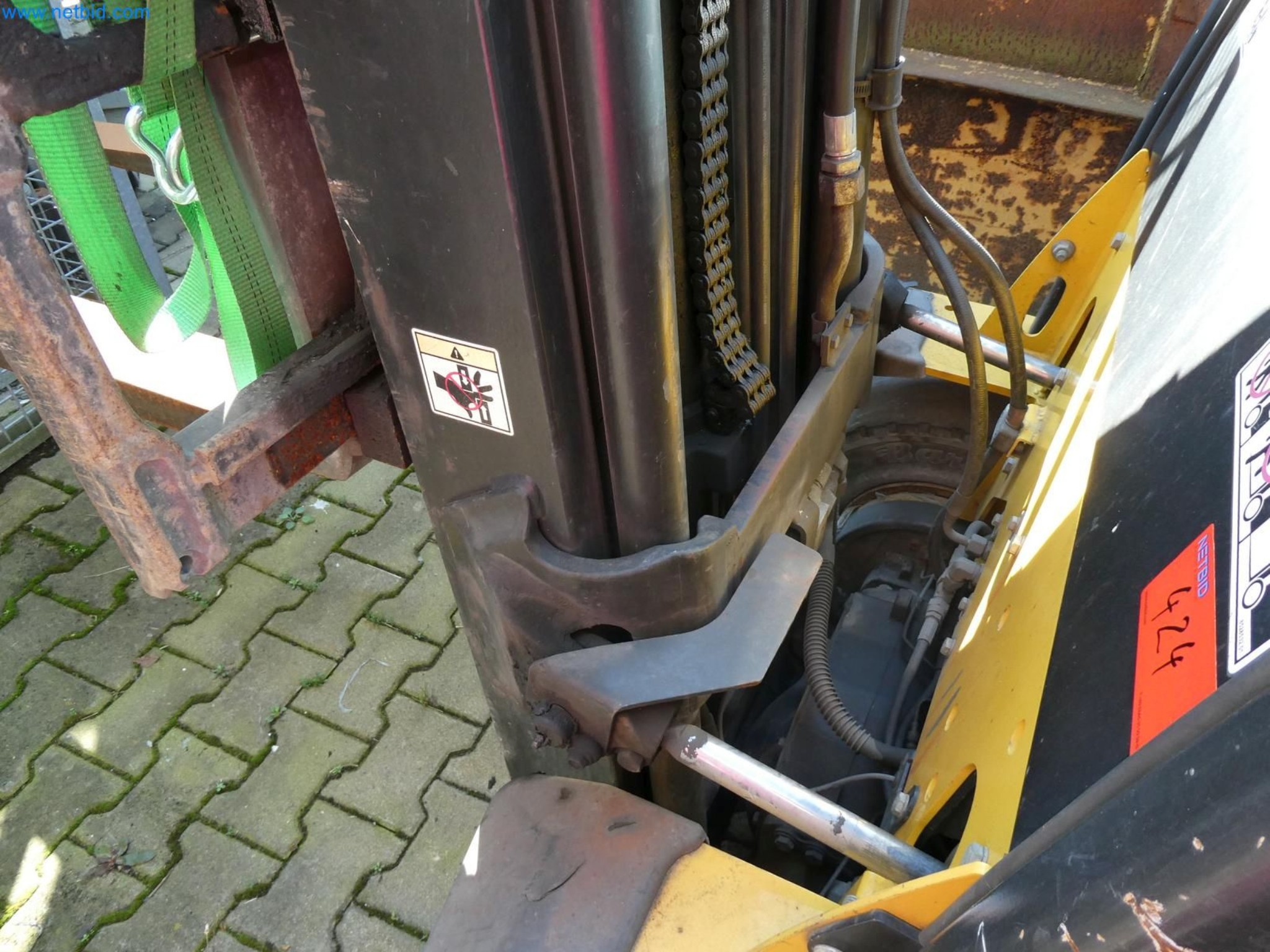 Engel Spritzgießmaschinen und Maschinen aus der Kunststoffindustrie-4