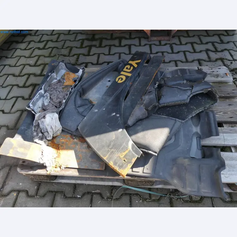 Engel Spritzgießmaschinen und Maschinen aus der Kunststoffindustrie-9