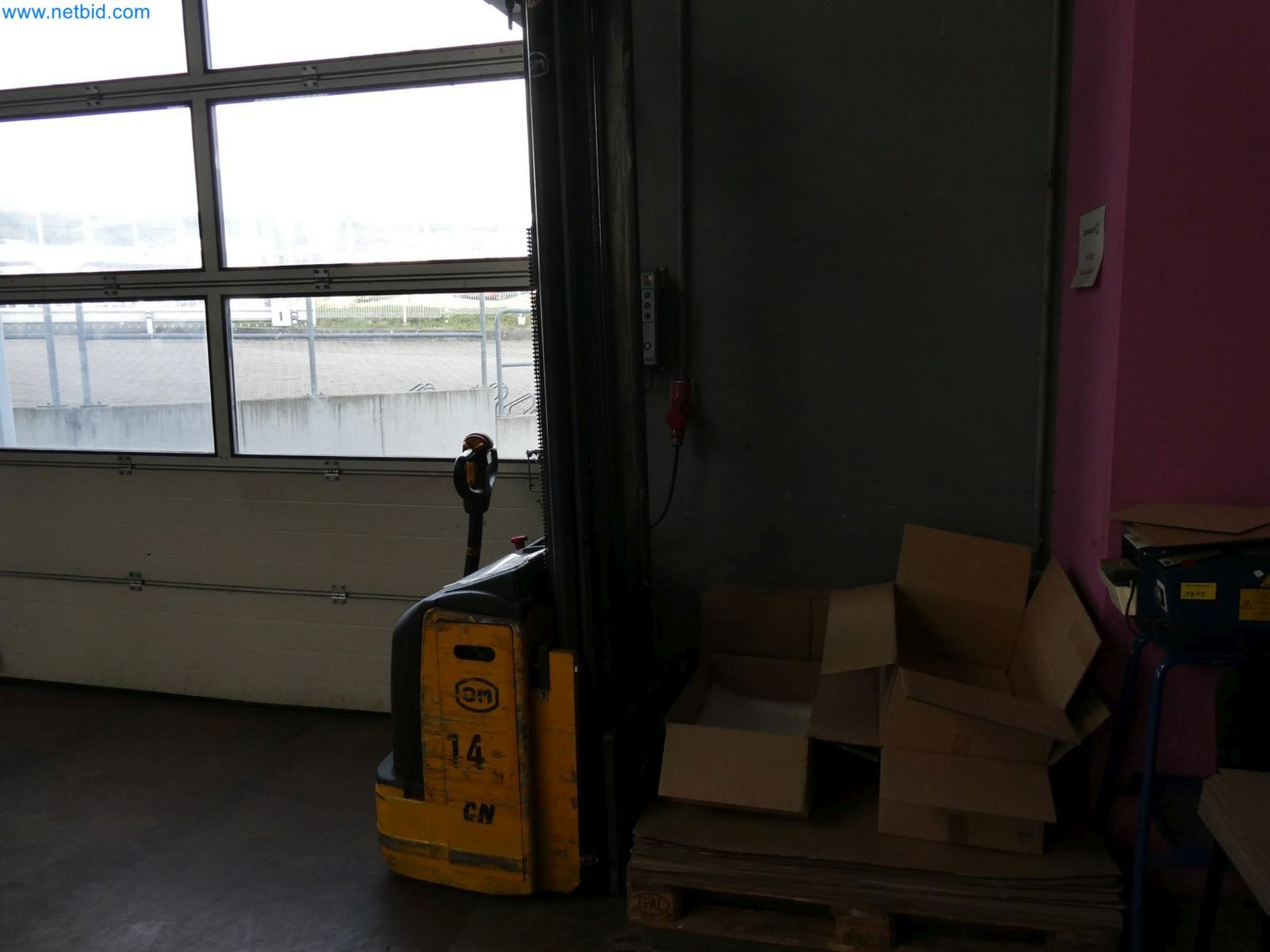 Engel Spritzgießmaschinen und Maschinen aus der Kunststoffindustrie-1