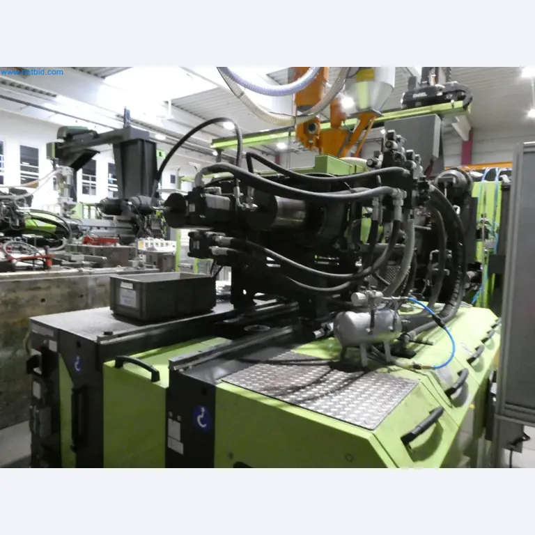 Engel Spritzgießmaschinen und Maschinen aus der Kunststoffindustrie-11