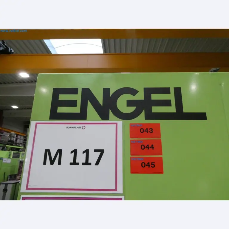 Engel Spritzgießmaschinen und Maschinen aus der Kunststoffindustrie-16