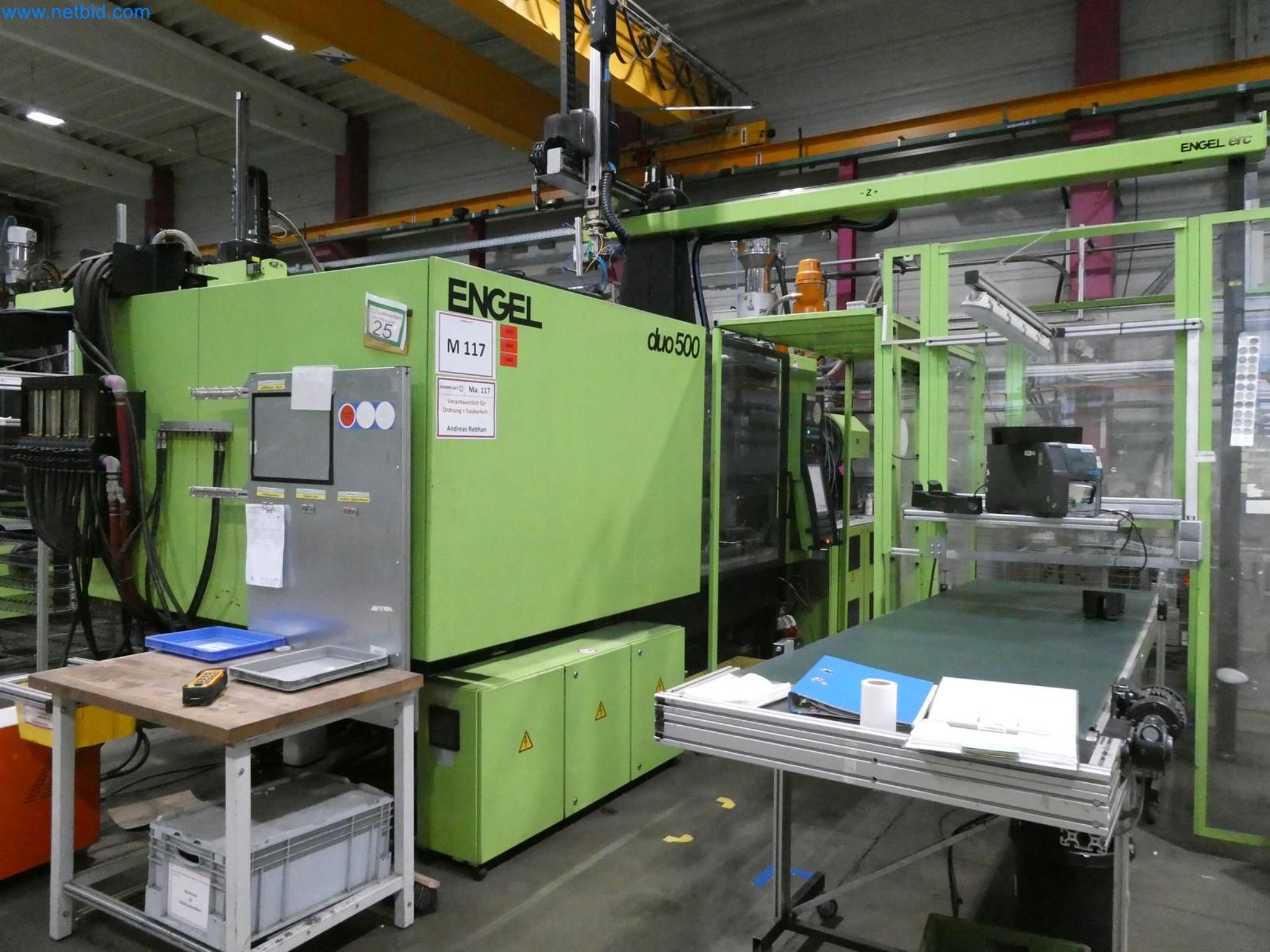 Engel Spritzgießmaschinen und Maschinen aus der Kunststoffindustrie-2