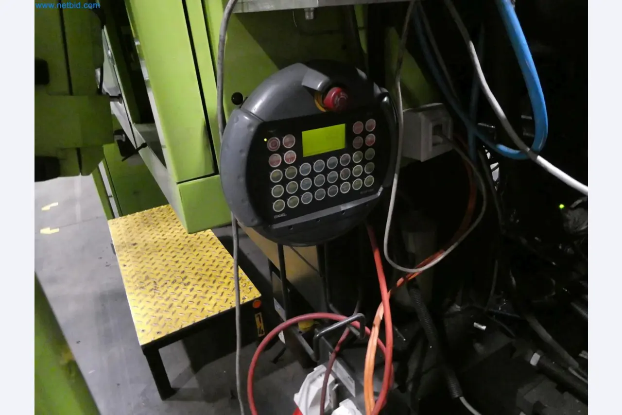 Engel Spritzgießmaschinen und Maschinen aus der Kunststoffindustrie-7