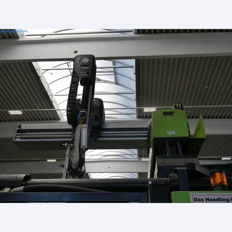 Engel Spritzgießmaschinen und Maschinen aus der Kunststoffindustrie-12