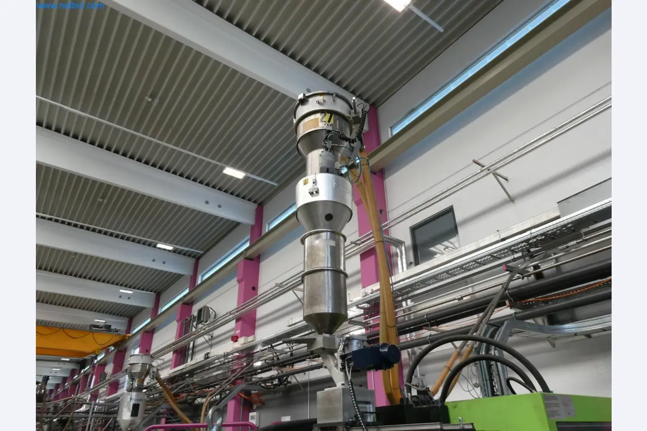 Engel Spritzgießmaschinen und Maschinen aus der Kunststoffindustrie-16