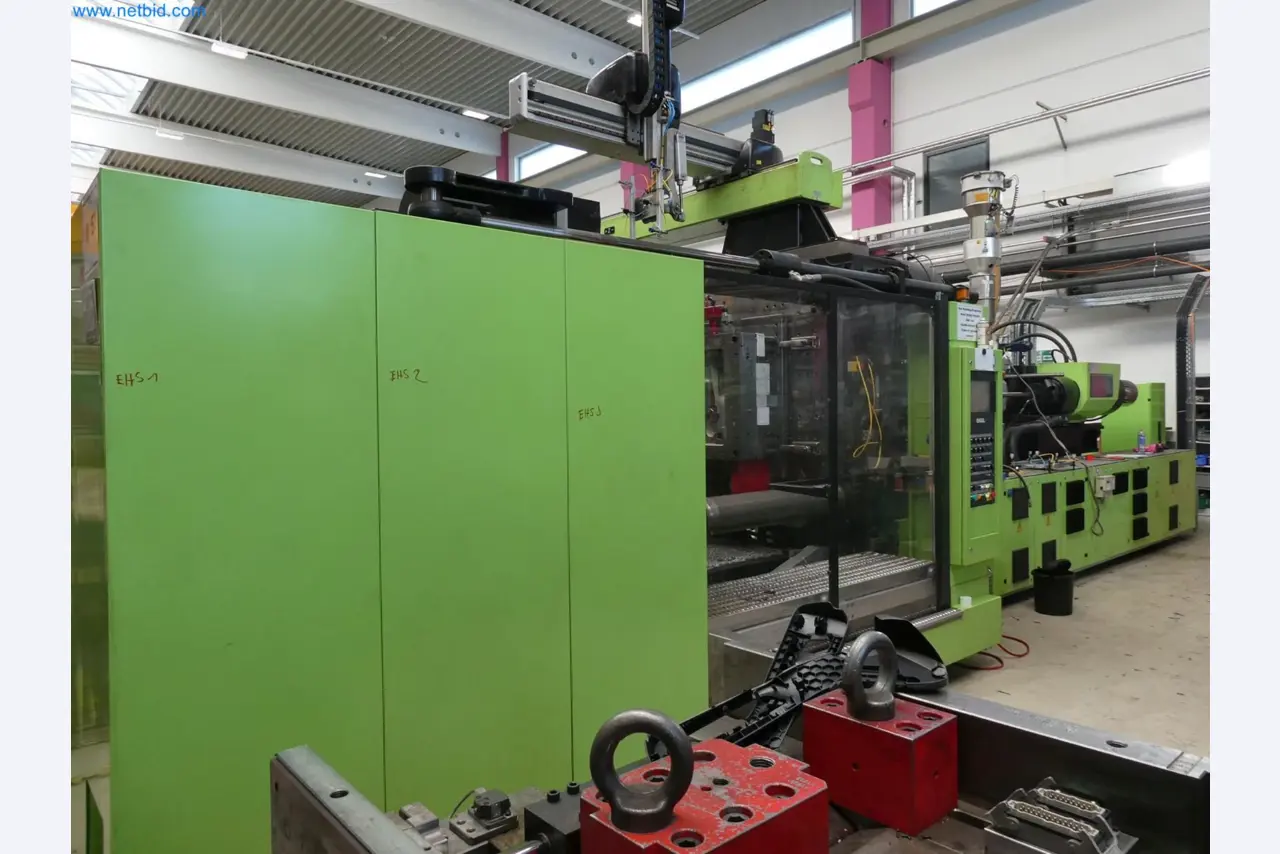 Engel Spritzgießmaschinen und Maschinen aus der Kunststoffindustrie-2