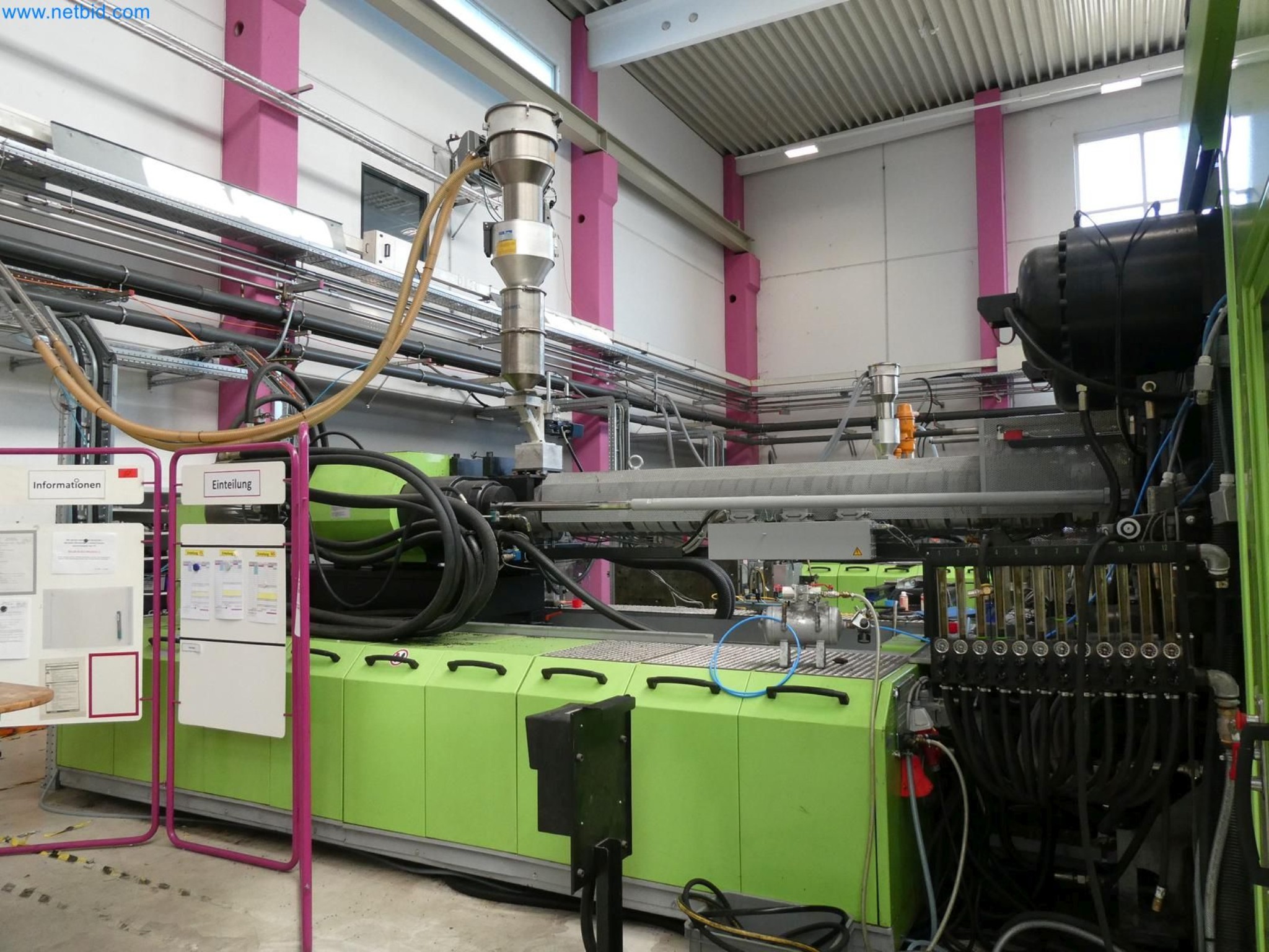 Engel Spritzgießmaschinen und Maschinen aus der Kunststoffindustrie-6