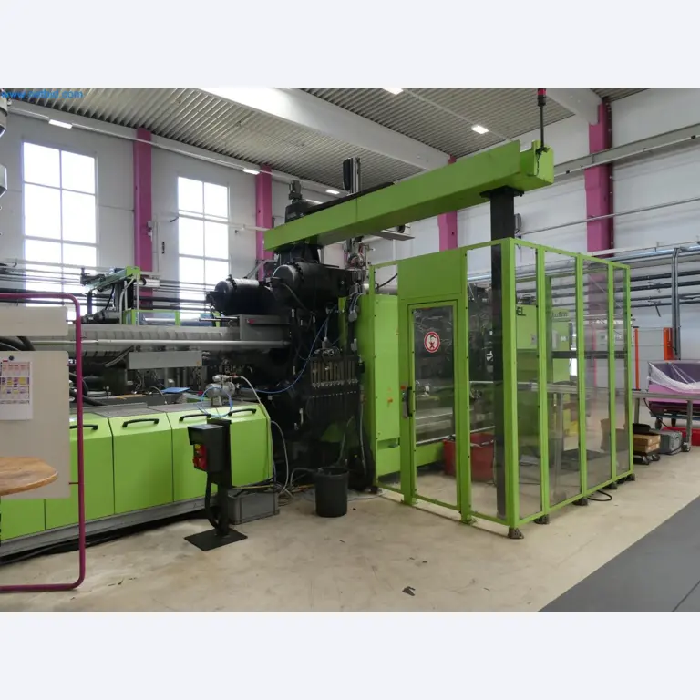 Engel Spritzgießmaschinen und Maschinen aus der Kunststoffindustrie-7