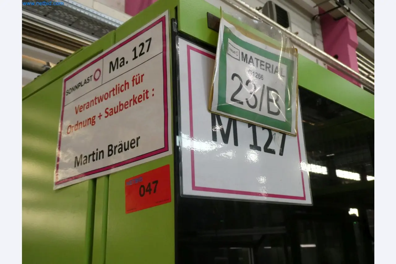 Engel Spritzgießmaschinen und Maschinen aus der Kunststoffindustrie-13