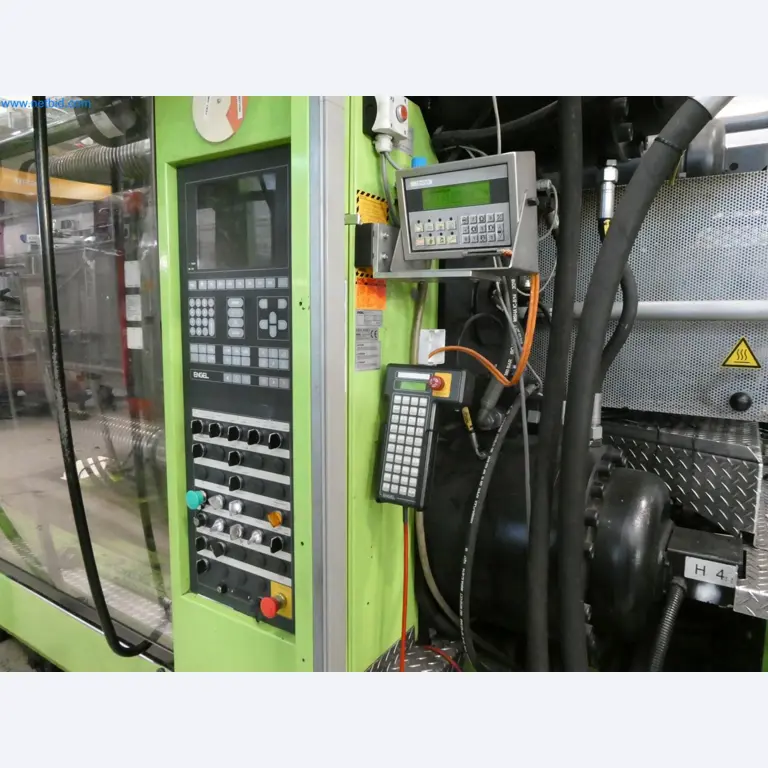 Engel Spritzgießmaschinen und Maschinen aus der Kunststoffindustrie-4