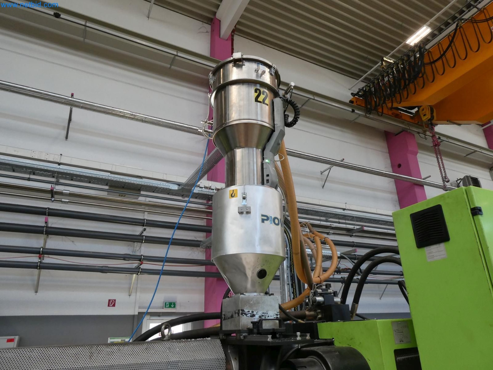 Engel Spritzgießmaschinen und Maschinen aus der Kunststoffindustrie-14