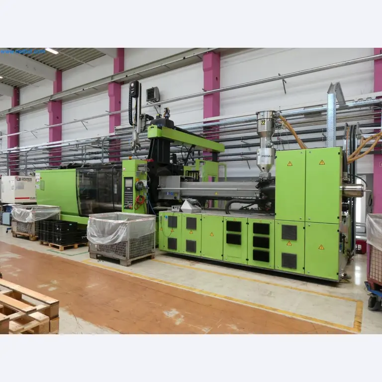 Engel Spritzgießmaschinen und Maschinen aus der Kunststoffindustrie-2