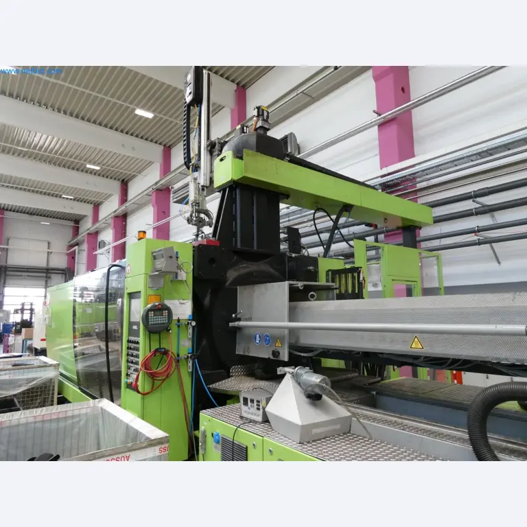 Engel Spritzgießmaschinen und Maschinen aus der Kunststoffindustrie-4