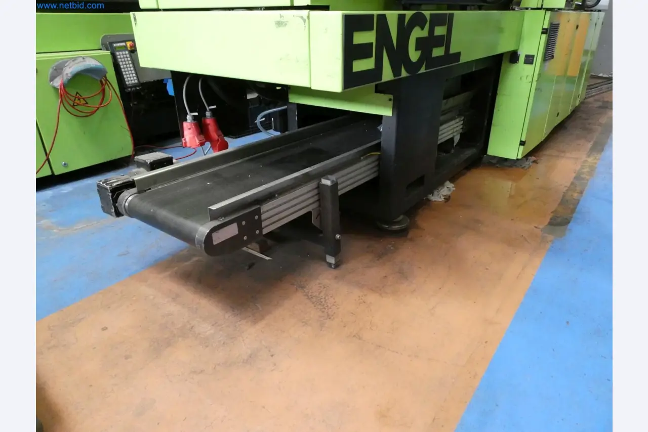 Engel Spritzgießmaschinen und Maschinen aus der Kunststoffindustrie-2