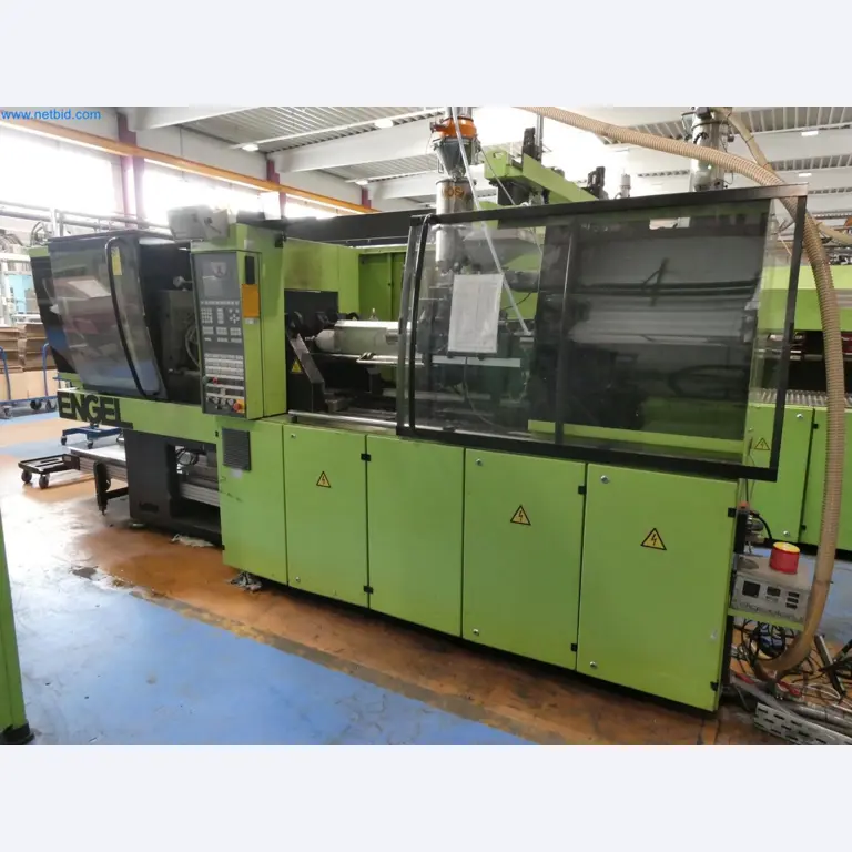 Engel Spritzgießmaschinen und Maschinen aus der Kunststoffindustrie-6