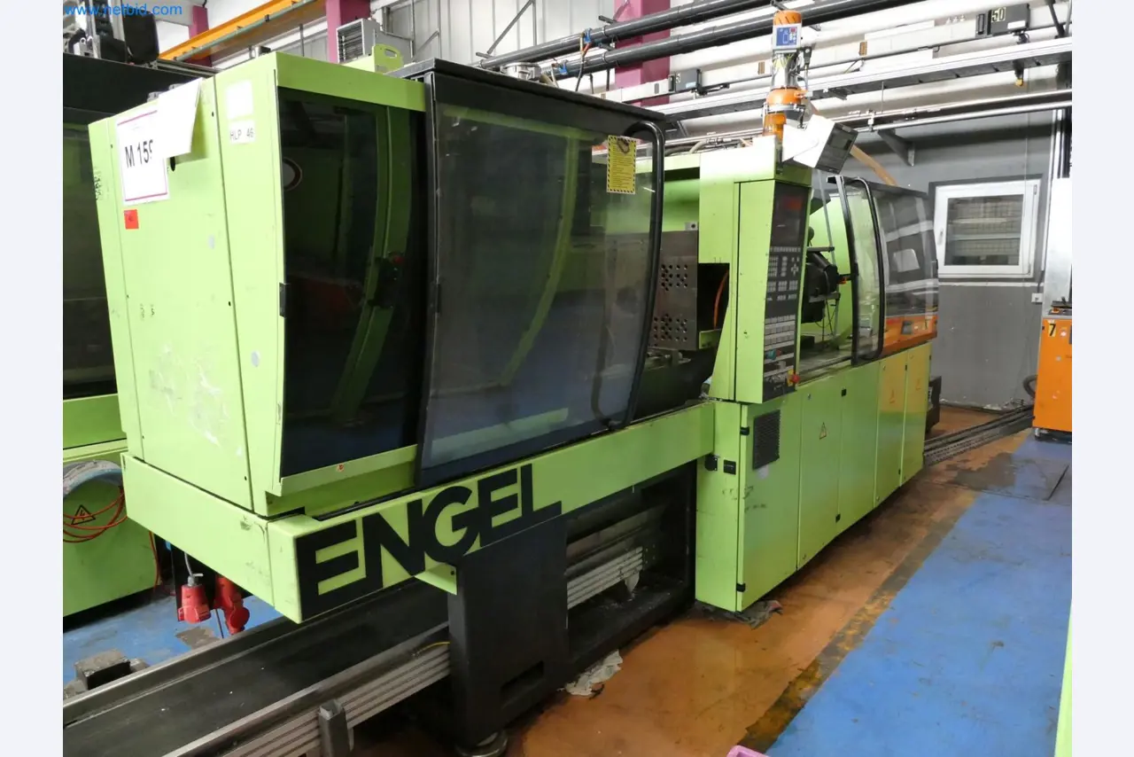 Engel Spritzgießmaschinen und Maschinen aus der Kunststoffindustrie-7