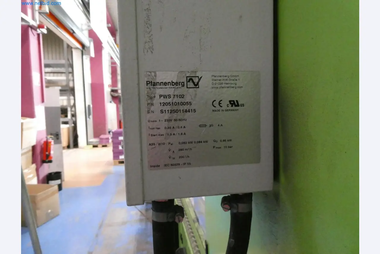 Engel Spritzgießmaschinen und Maschinen aus der Kunststoffindustrie-12