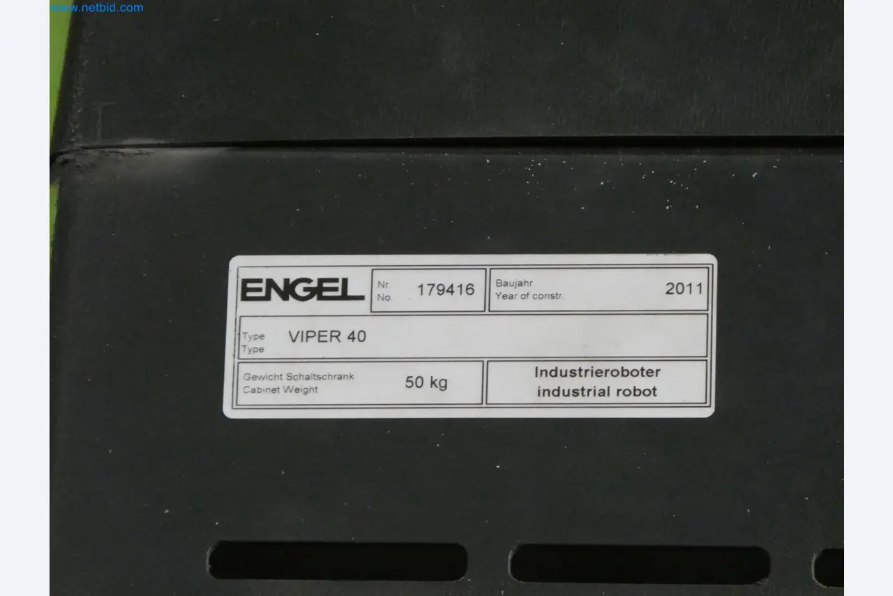 Engel Spritzgießmaschinen und Maschinen aus der Kunststoffindustrie-16