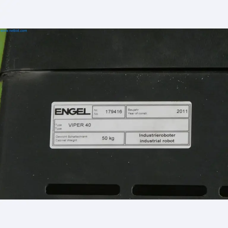 Engel Spritzgießmaschinen und Maschinen aus der Kunststoffindustrie-16