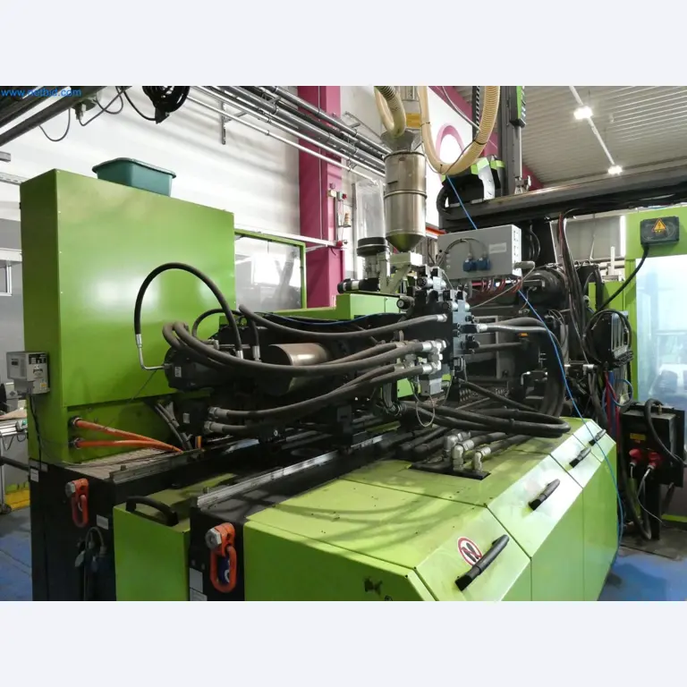 Engel Spritzgießmaschinen und Maschinen aus der Kunststoffindustrie-3