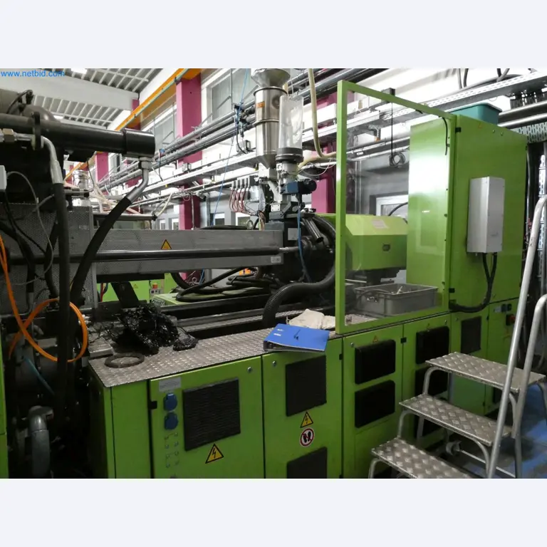 Engel Spritzgießmaschinen und Maschinen aus der Kunststoffindustrie-9