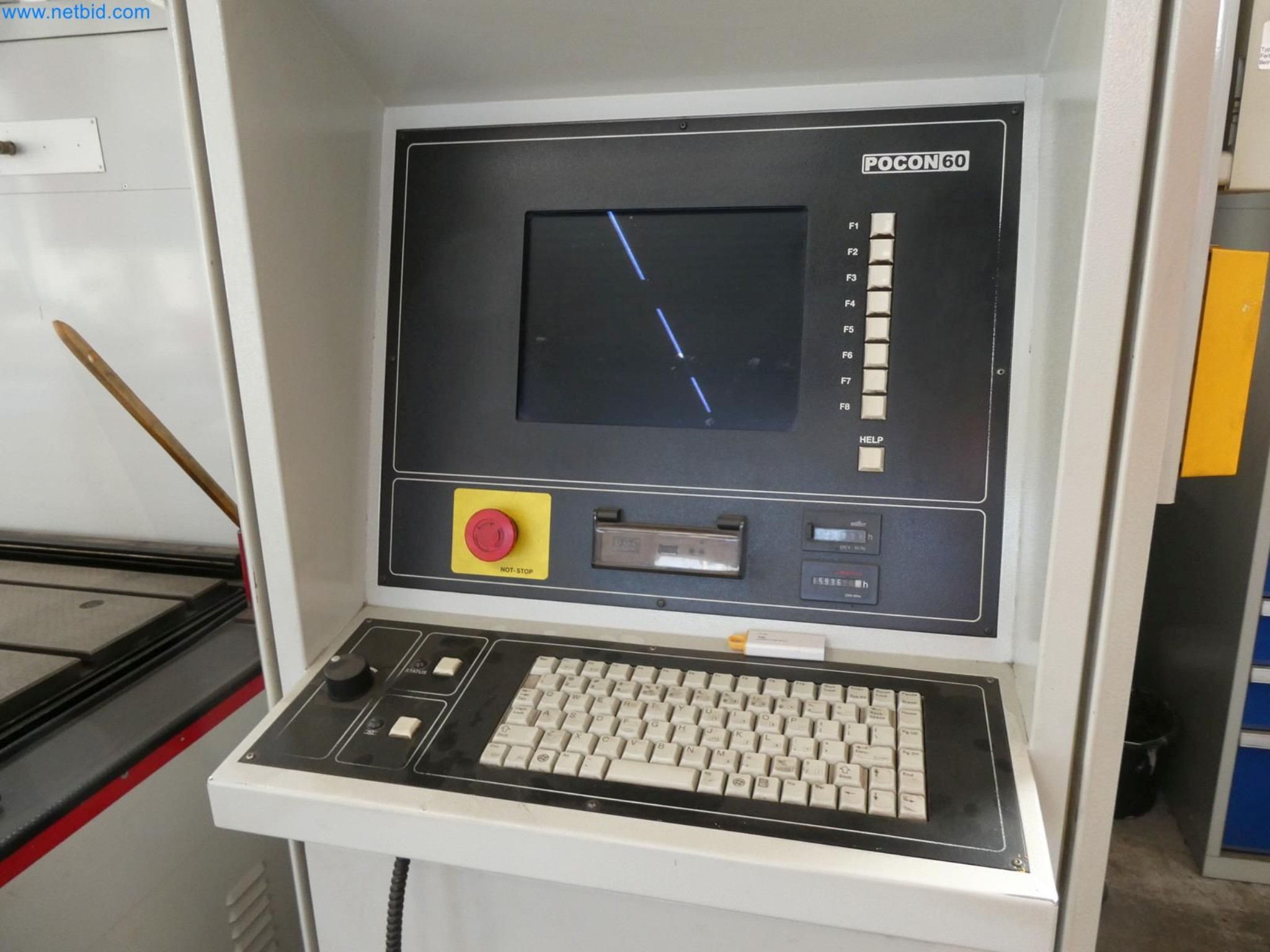 Engel Spritzgießmaschinen und Maschinen aus der Kunststoffindustrie-6