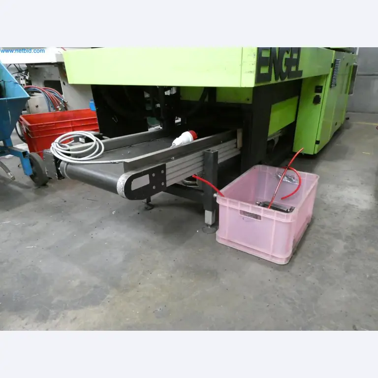 Engel Spritzgießmaschinen und Maschinen aus der Kunststoffindustrie-11