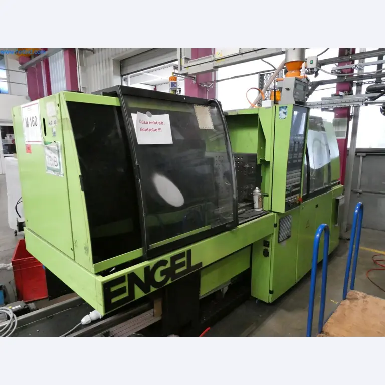 Engel Spritzgießmaschinen und Maschinen aus der Kunststoffindustrie-1
