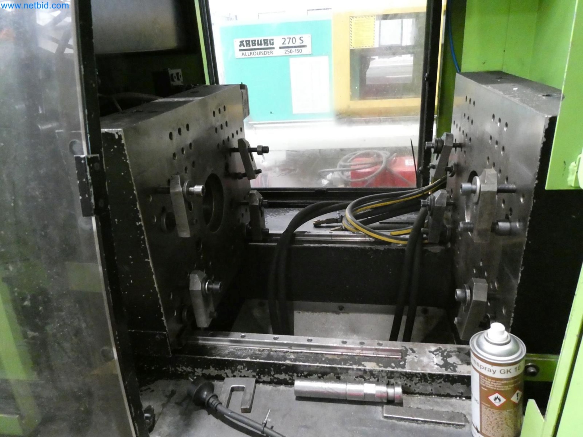 Engel Spritzgießmaschinen und Maschinen aus der Kunststoffindustrie-3