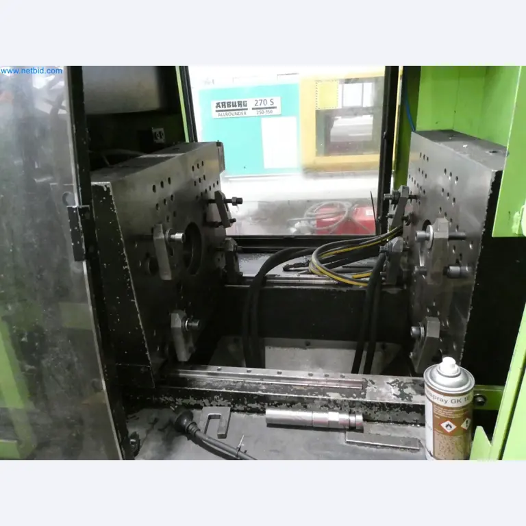 Engel Spritzgießmaschinen und Maschinen aus der Kunststoffindustrie-3