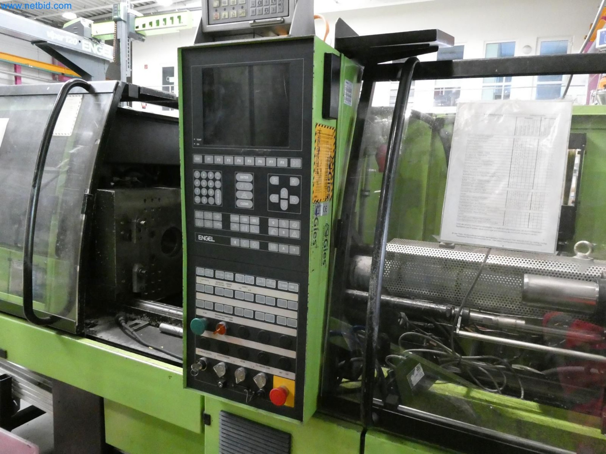 Engel Spritzgießmaschinen und Maschinen aus der Kunststoffindustrie-4