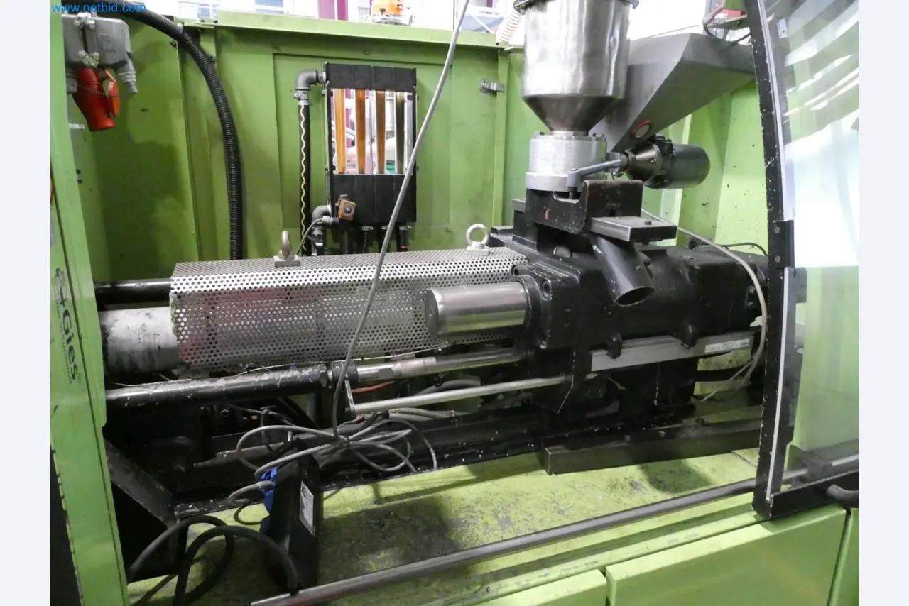 Engel Spritzgießmaschinen und Maschinen aus der Kunststoffindustrie-5